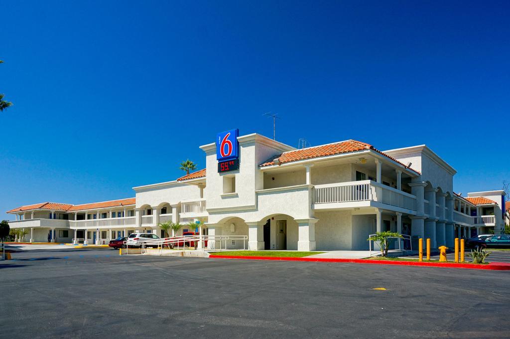 Motel 6-Carlsbad, CA Beach Exterior foto