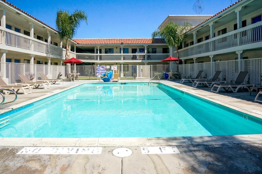 Motel 6-Carlsbad, CA Beach Exterior foto