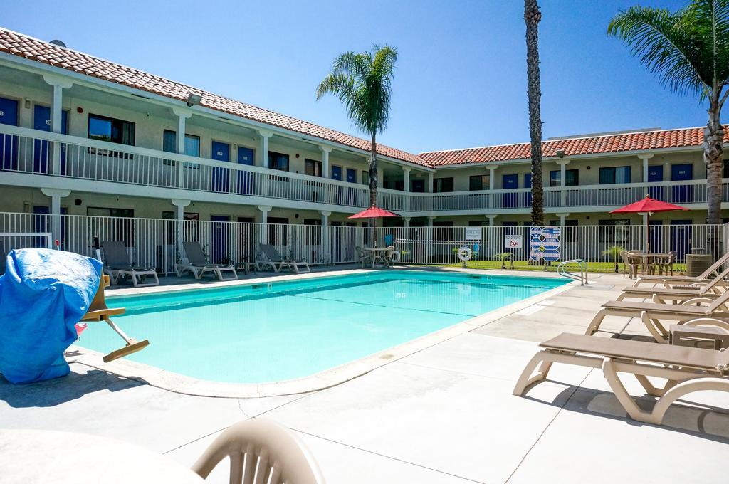 Motel 6-Carlsbad, CA Beach Exterior foto