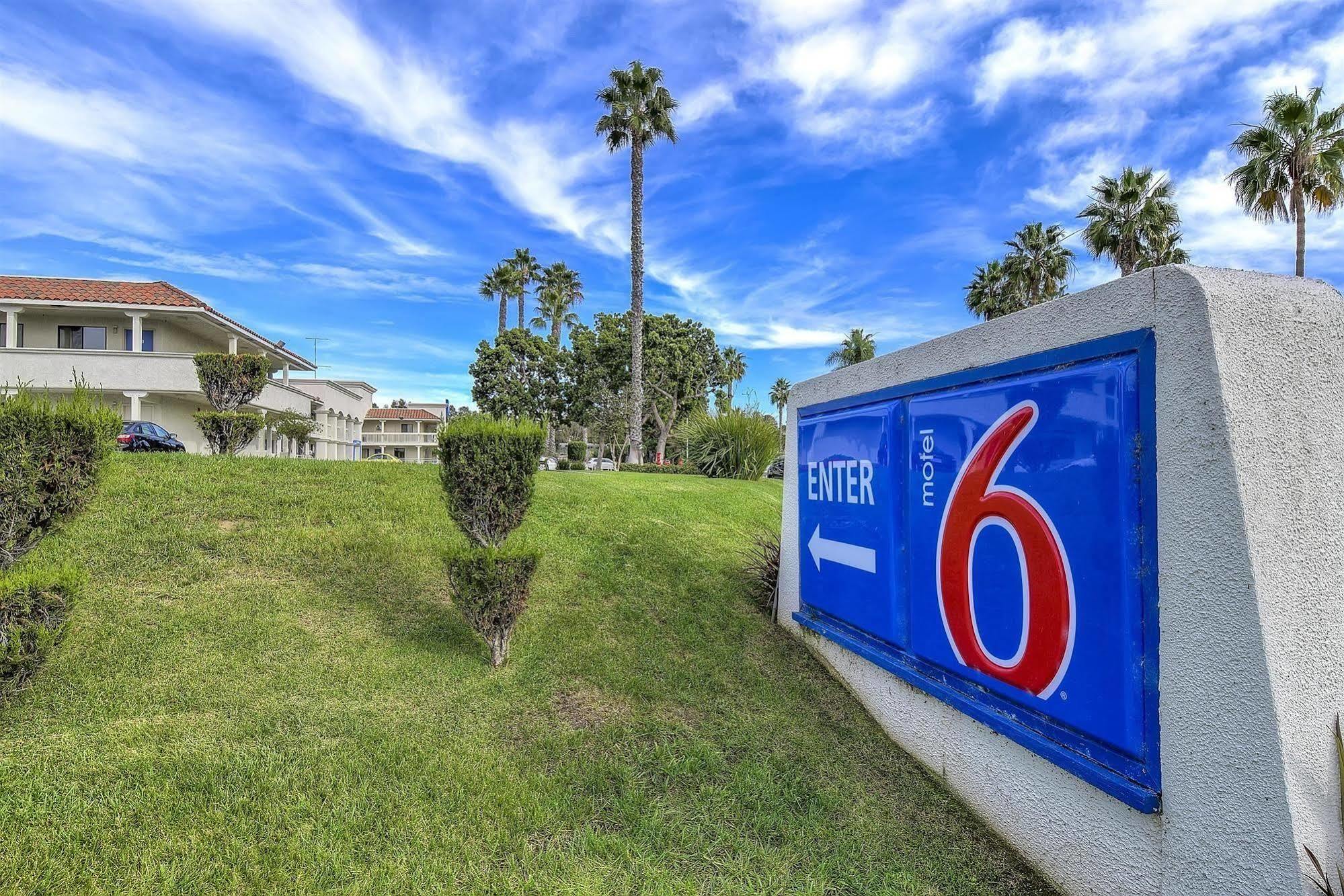 Motel 6-Carlsbad, CA Beach Exterior foto