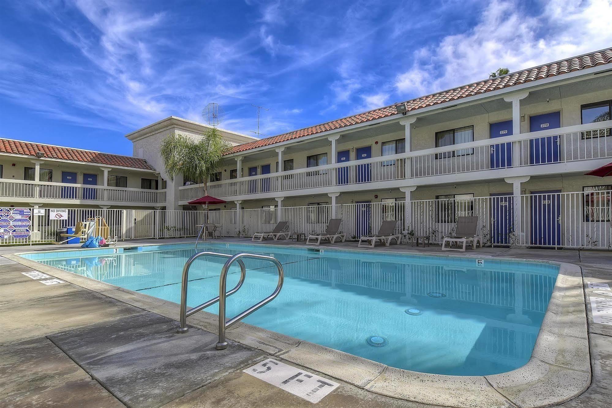 Motel 6-Carlsbad, CA Beach Exterior foto