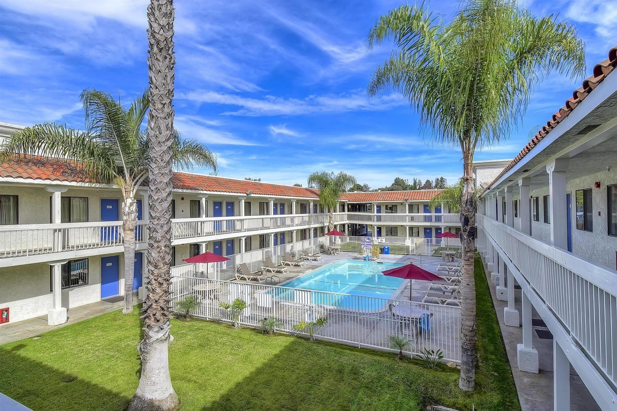 Motel 6-Carlsbad, CA Beach Exterior foto